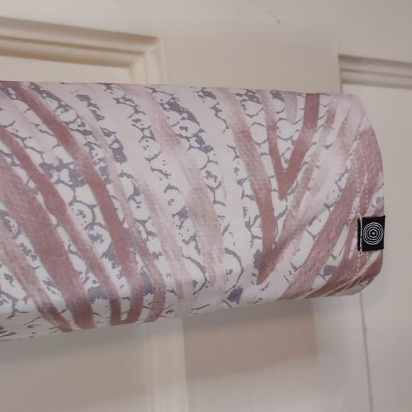 Onzie High Rise Athena Graphic Print Leggings - Picture 5 of 11